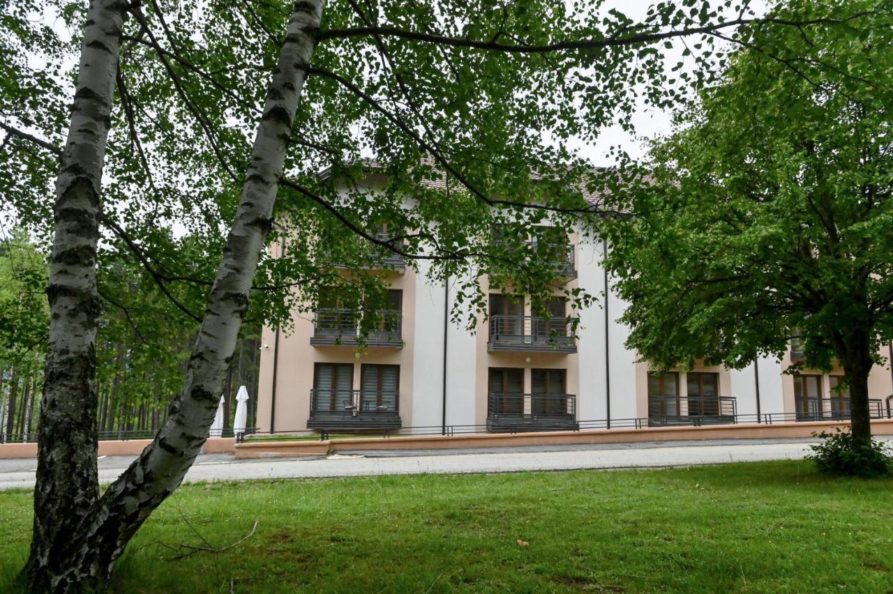 White Bear Apartment