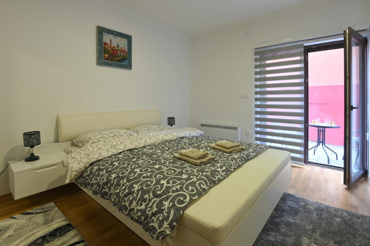White Bear Apartment