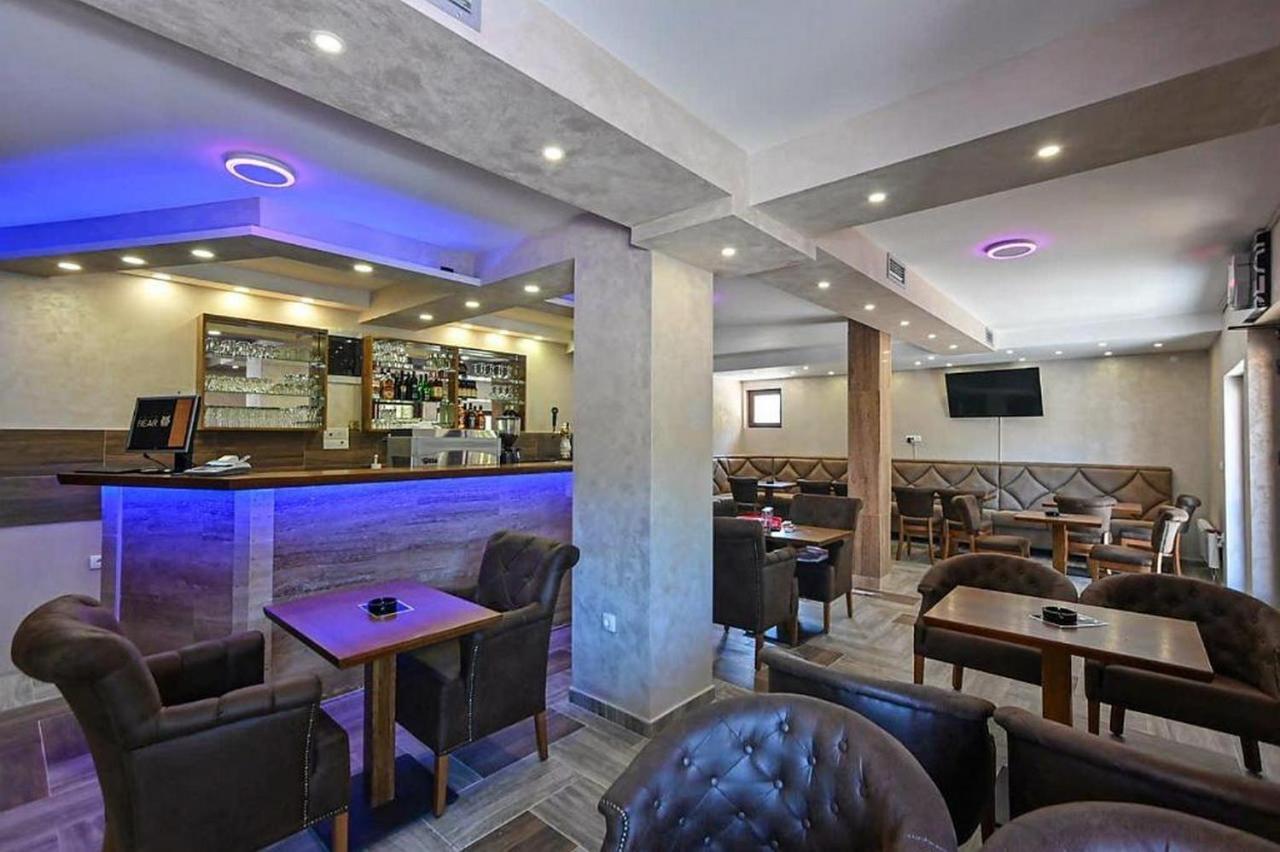 White Bear Apartment *